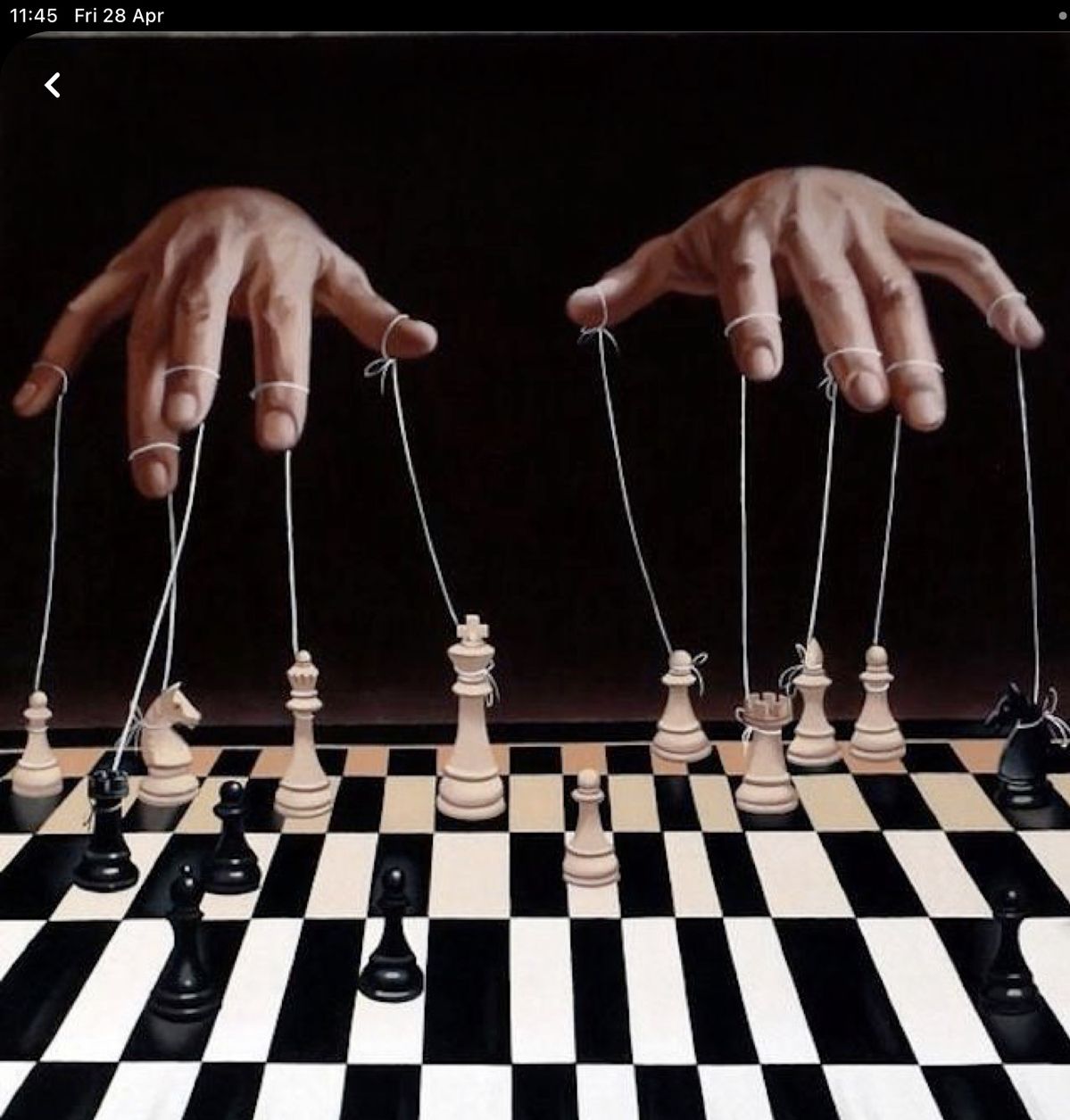 تفاوت بین تاکتیک و استراتژی در شطرنج چیست؟