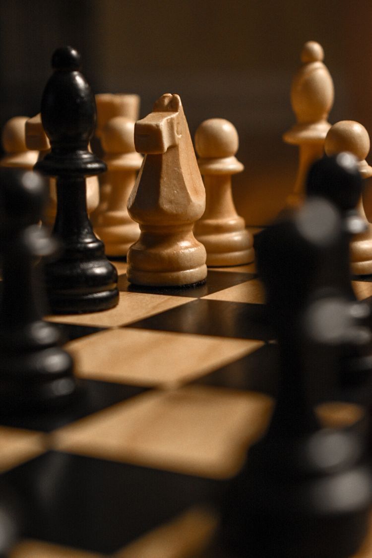 روان‌شناسی شطرنج: چگونه ذهن حریف را پیش‌بینی کنیم؟