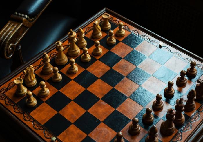 فلسفه قربانی‌های موقعیتی: دادن مهره برای چیزی بیش از یک حمله مستقیم